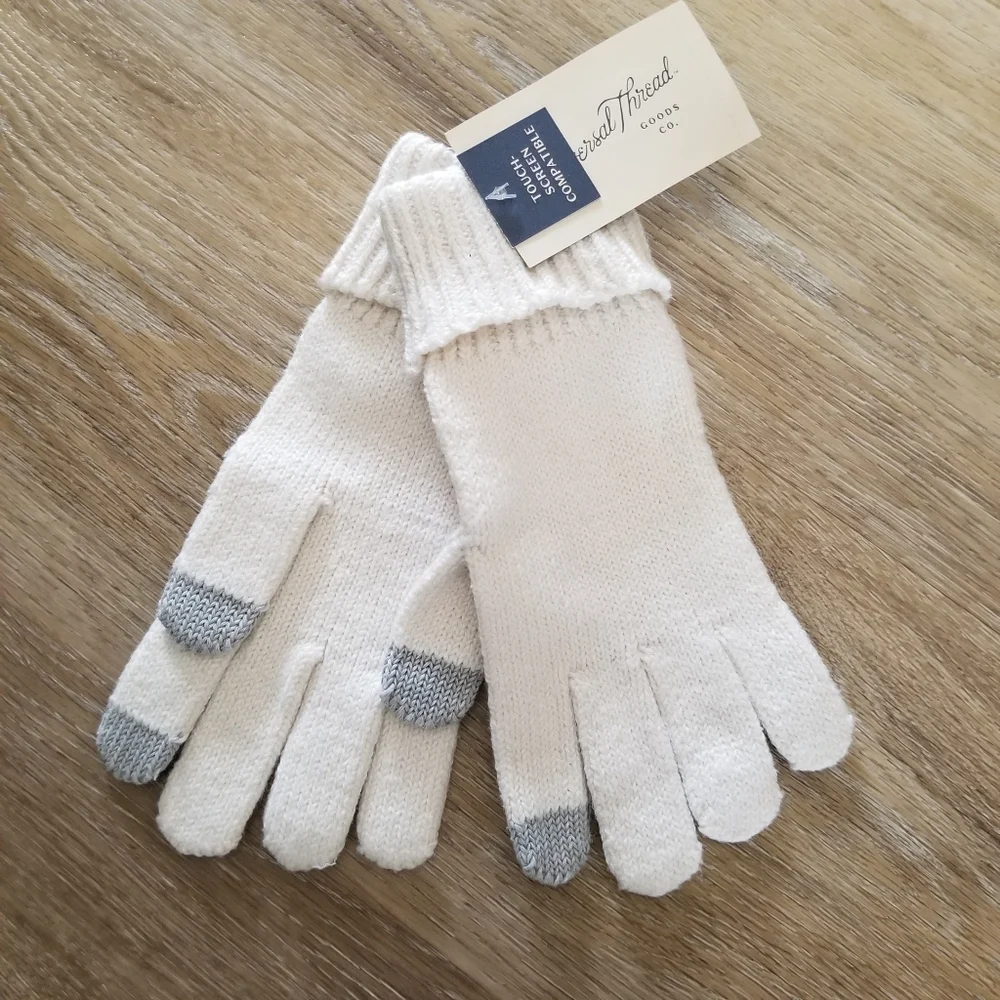 NWT Universal Thread White Knit Mittens